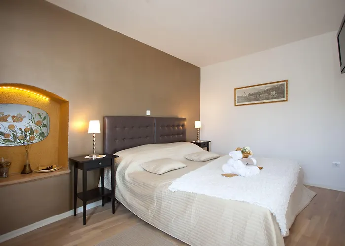 Alojamento de Acomodação e Pequeno-almoço Baguc 4*