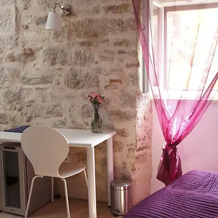 Couette-café Baguc 4*